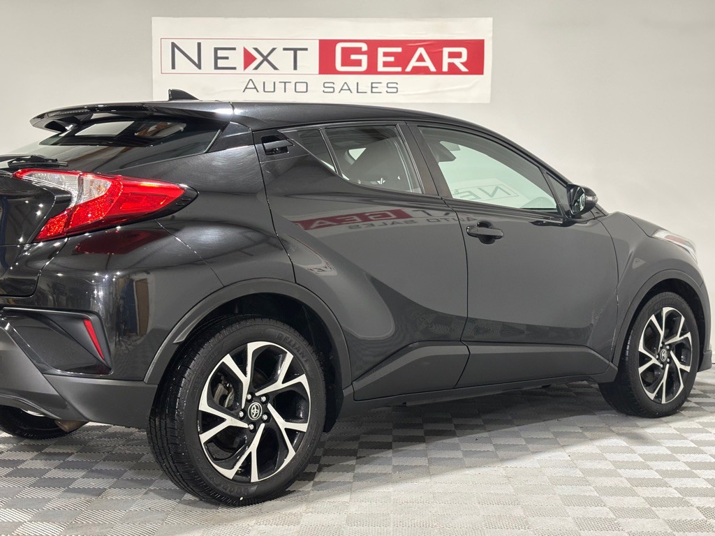 2018 Toyota C-HR Image 9