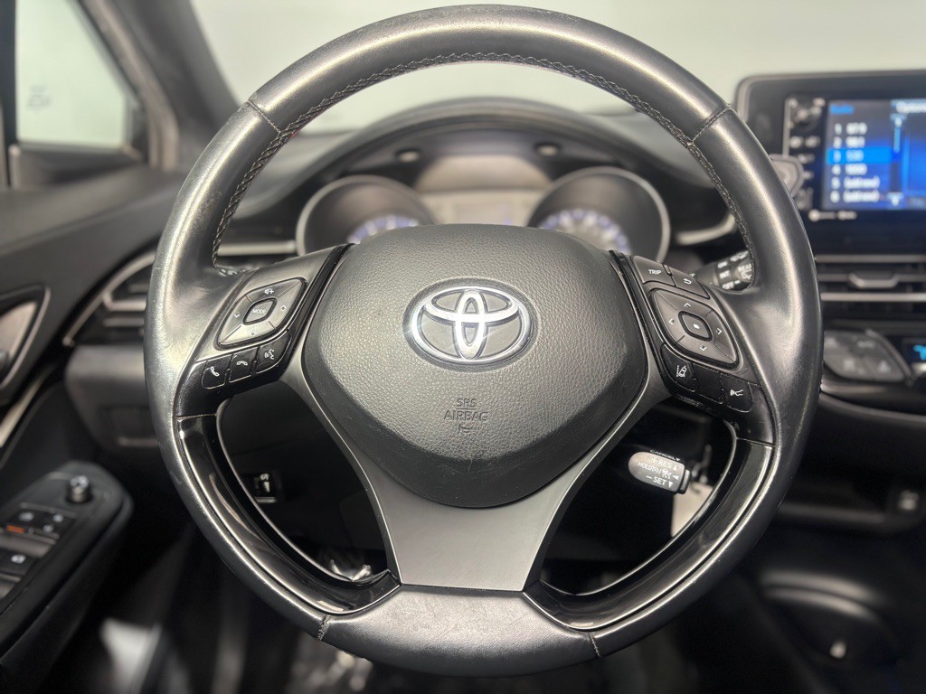 2018 Toyota C-HR Image 14