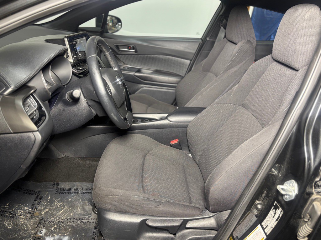 2018 Toyota C-HR Image 26