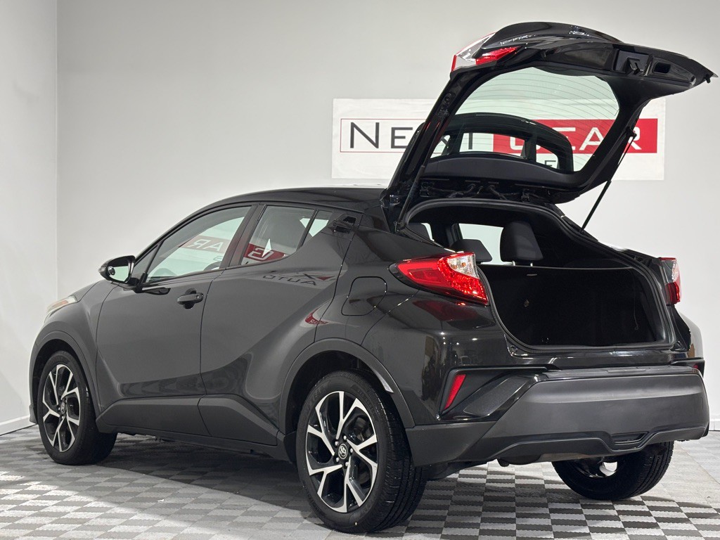 2018 Toyota C-HR Image 30