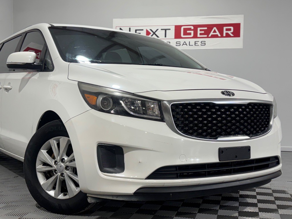 2016 Kia Sedona Image 3