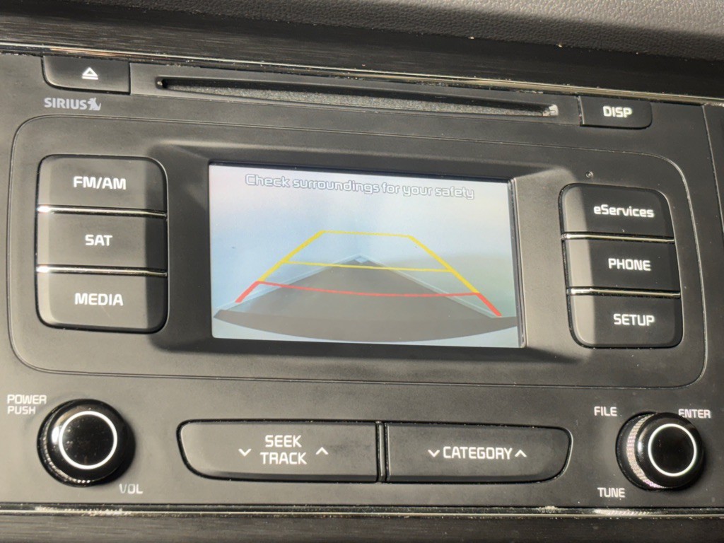 2016 Kia Sedona Image 19