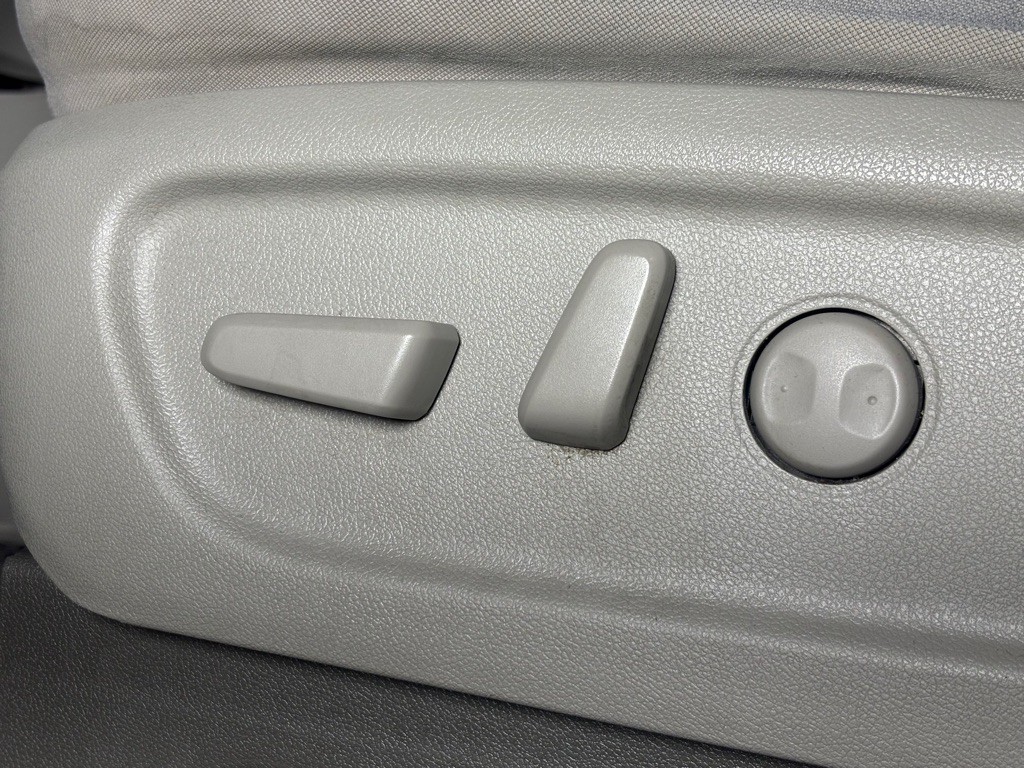 2016 Kia Sedona Image 21