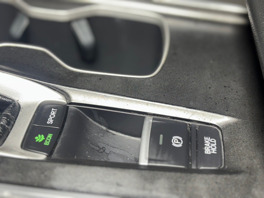 2020 Honda Accord Image 31