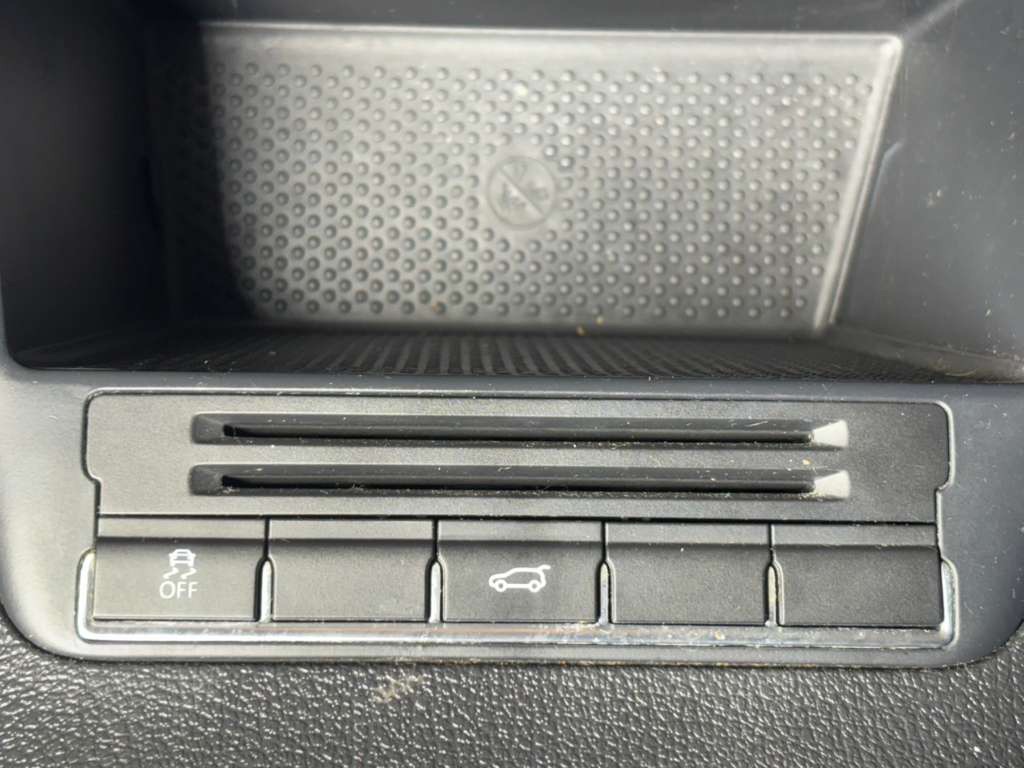 2011 Volkswagen Tiguan Image 11