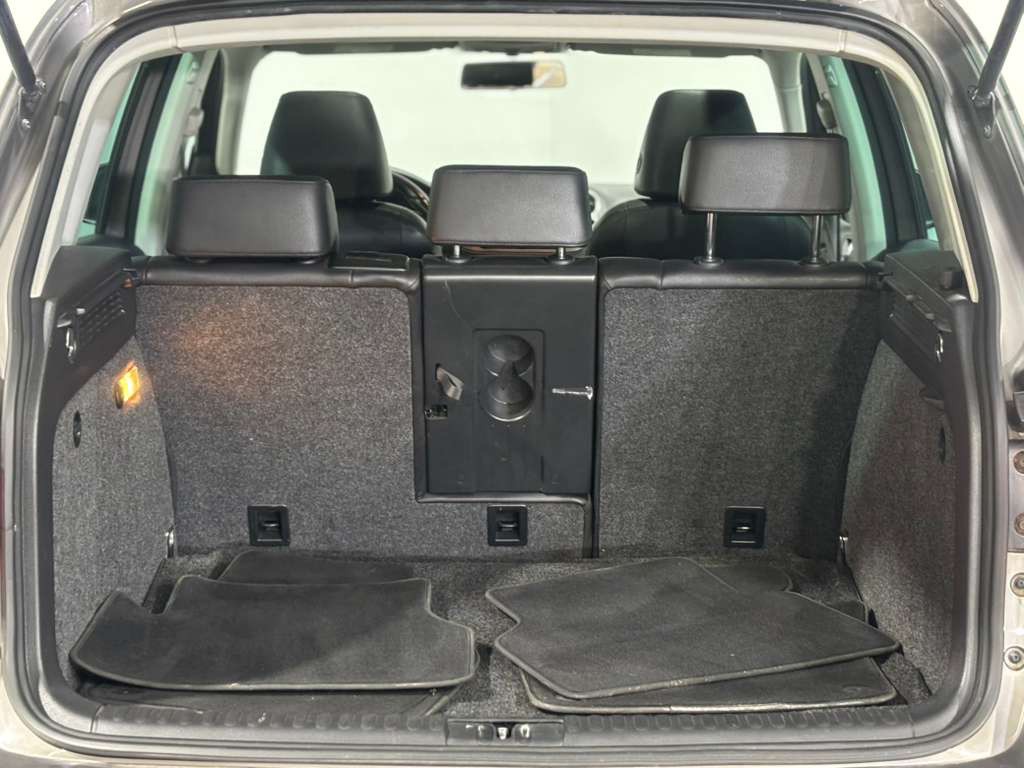 2011 Volkswagen Tiguan Image 17