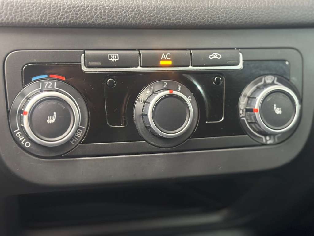 2011 Volkswagen Tiguan Image 26