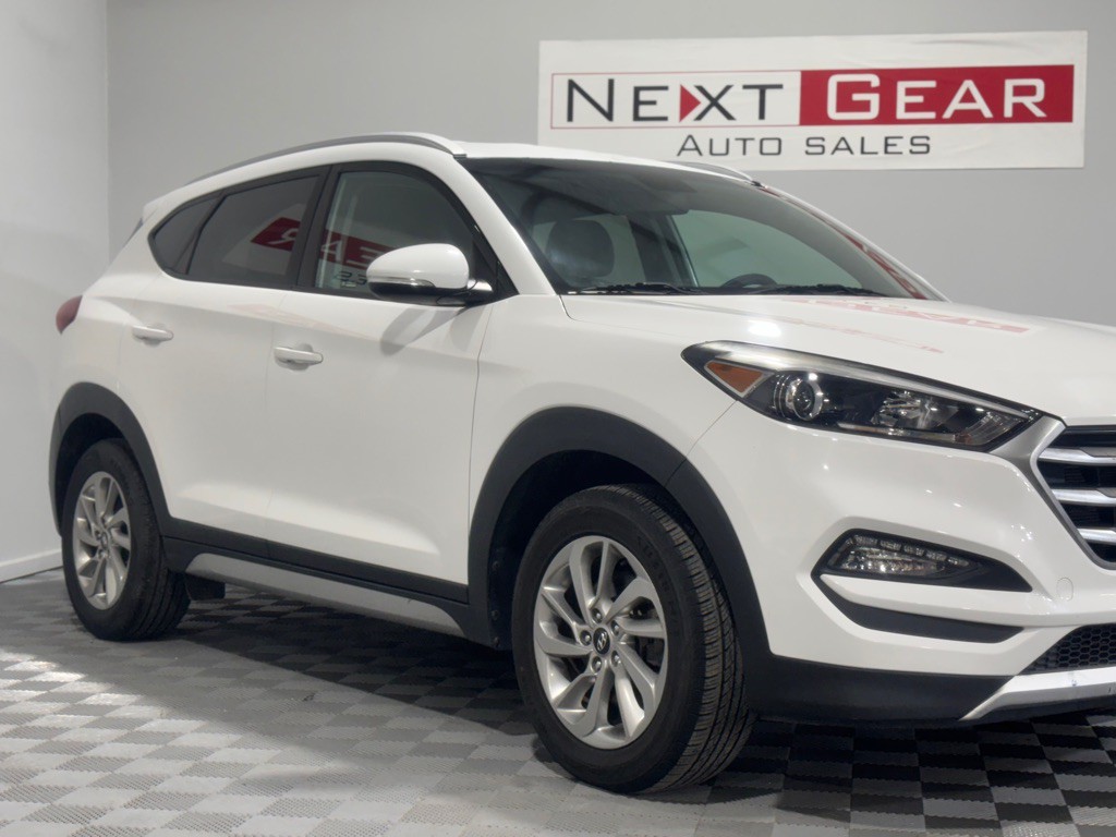 2017 Hyundai Tucson Image 2