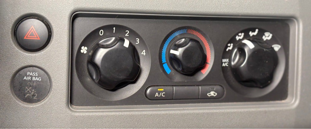 2006 Nissan Frontier Image 18