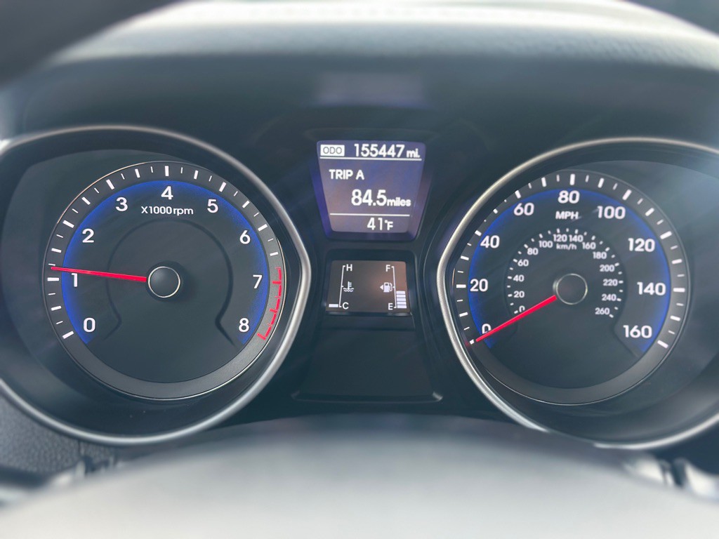 2014 Hyundai Elantra Image 1