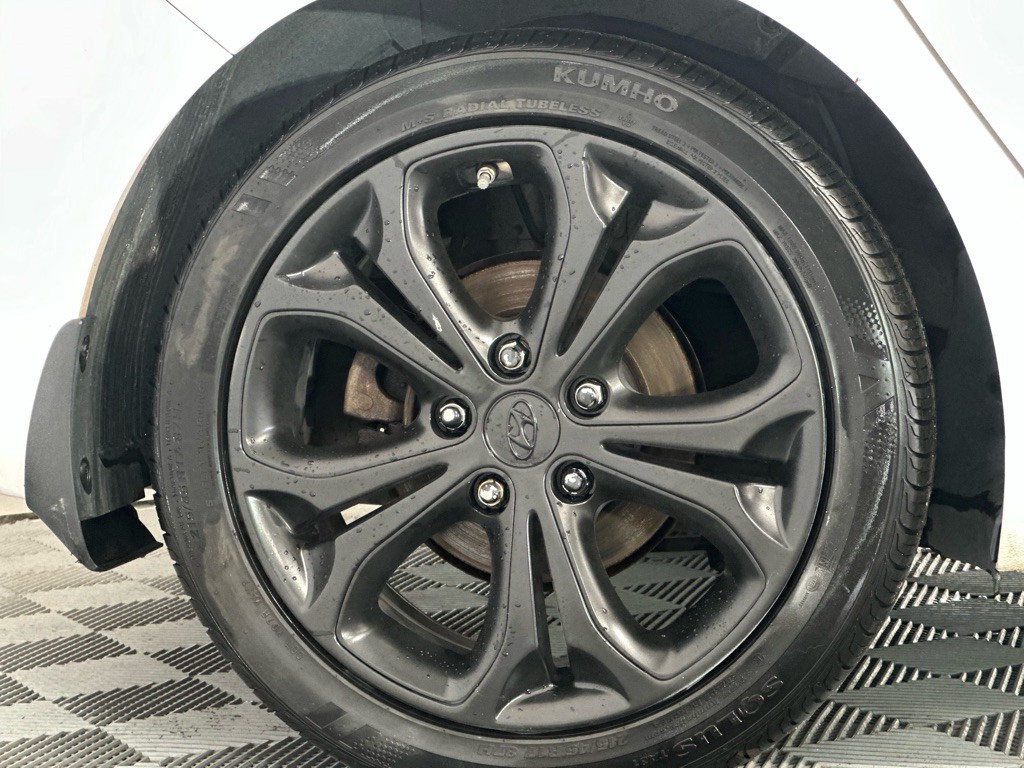 2014 Hyundai Elantra Image 3