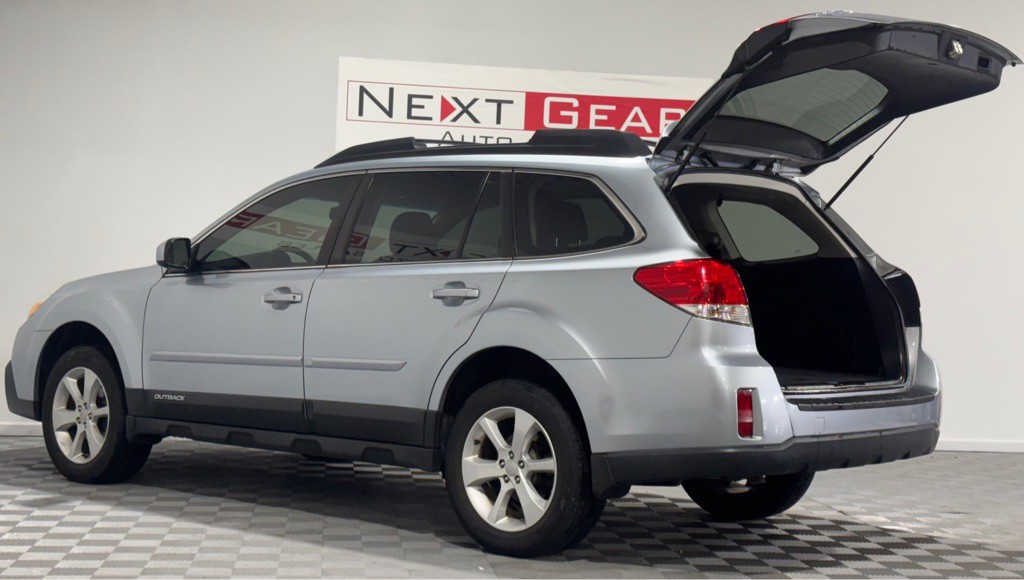 2013 Subaru Outback Image 32