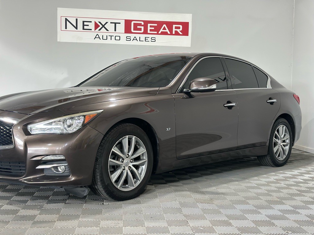 2015 INFINITI Q50 Image 5