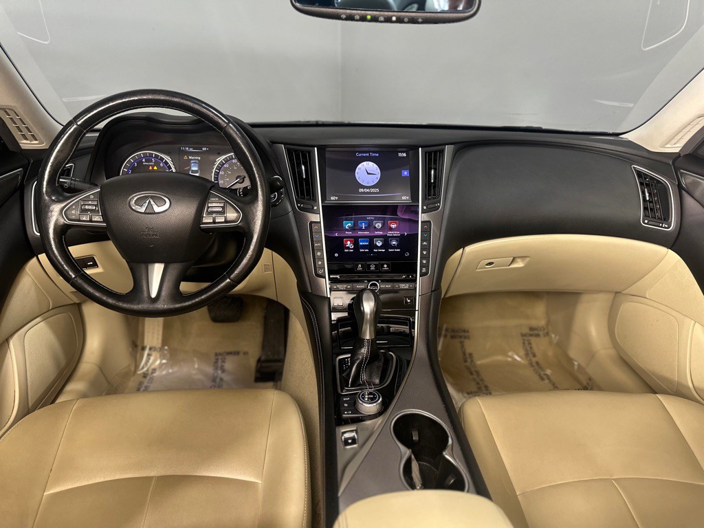 2015 INFINITI Q50 Image 12