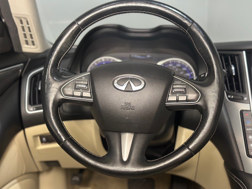 2015 INFINITI Q50 Image 14