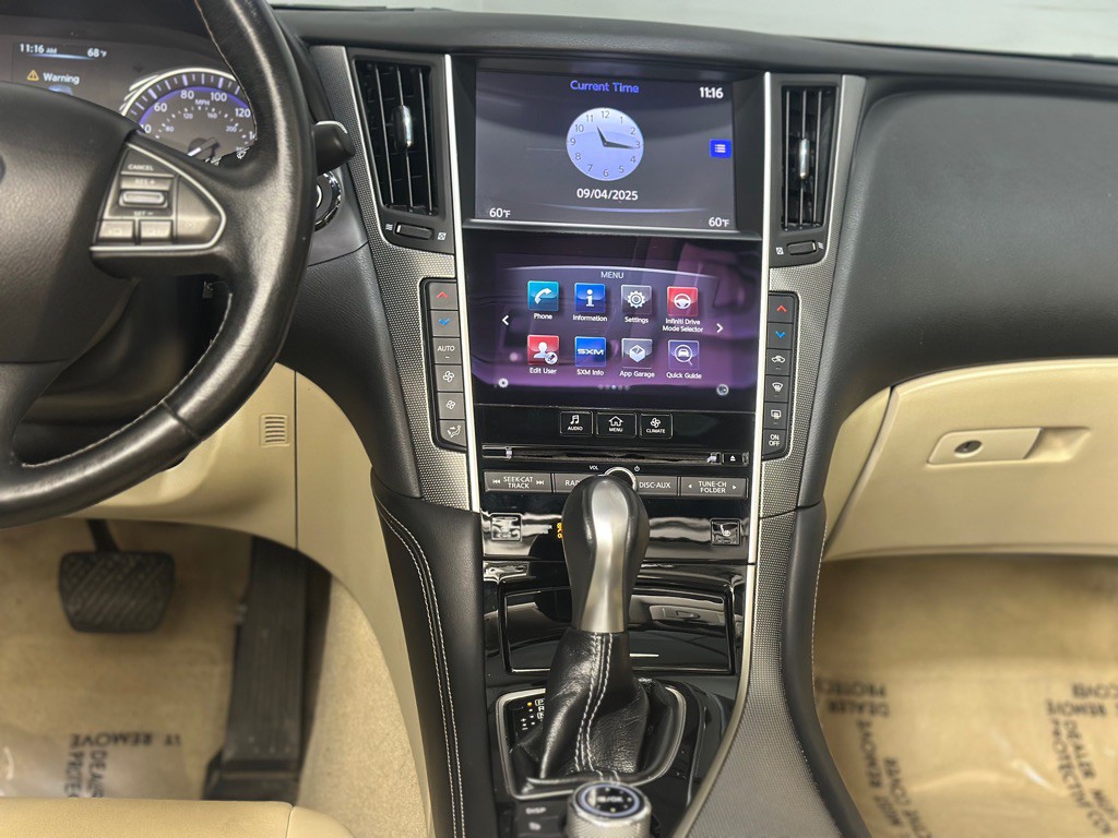2015 INFINITI Q50 Image 15