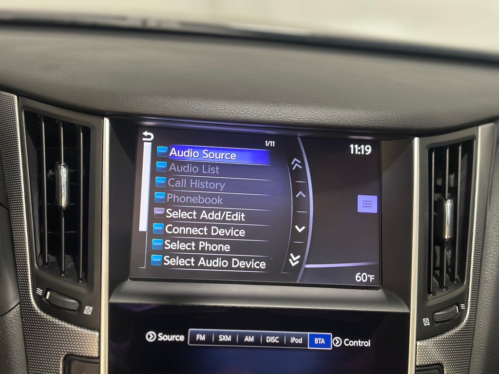 2015 INFINITI Q50 Image 16