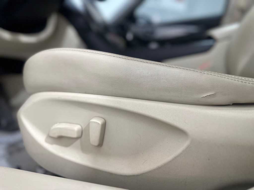 2015 INFINITI Q50 Image 29