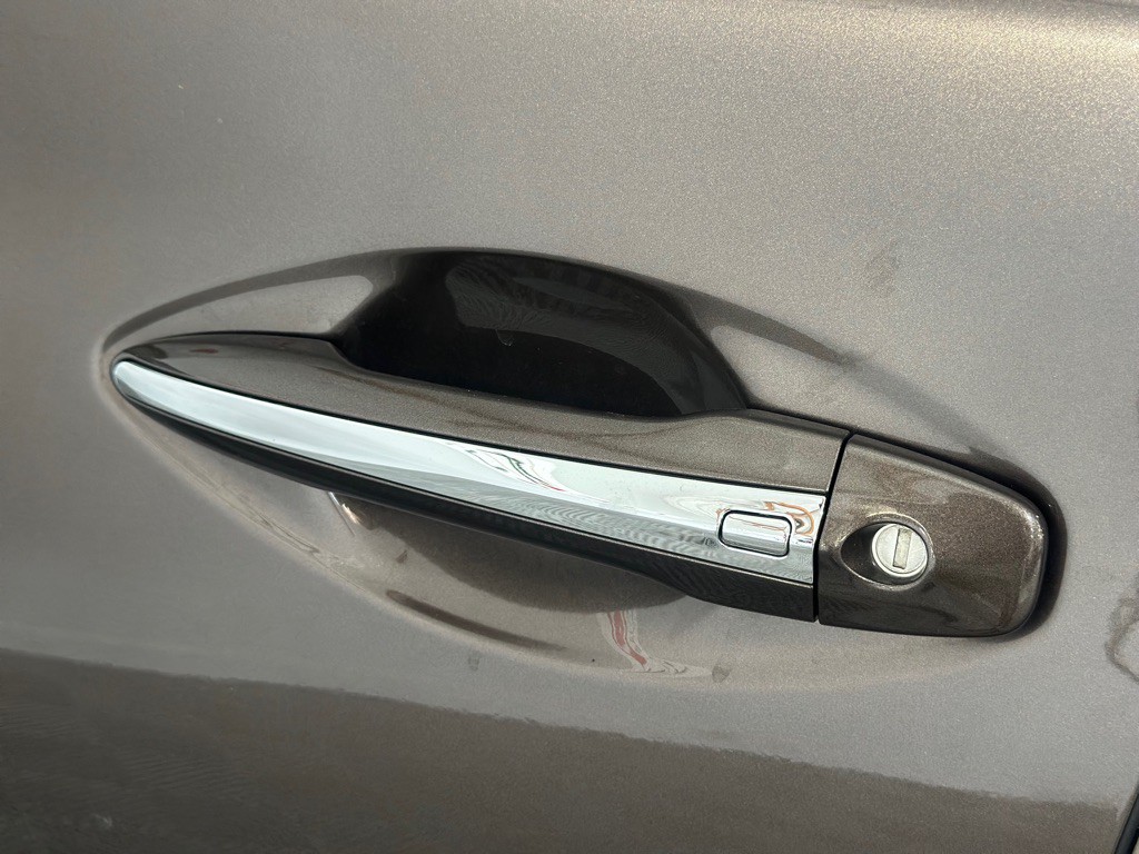 2015 INFINITI Q50 Image 39