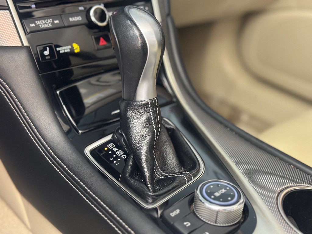 2015 INFINITI Q50 Image 23