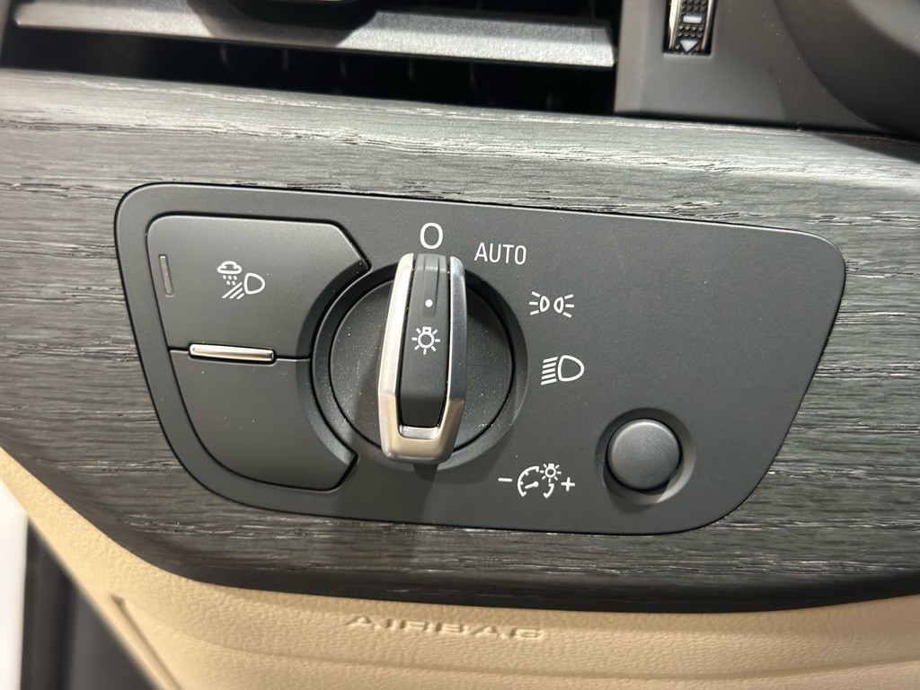 2019 Audi A4 Image 34