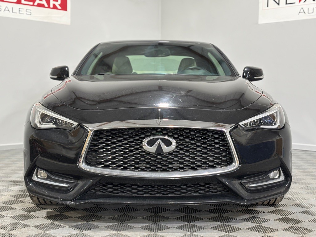 2017 INFINITI Q60 Image 4