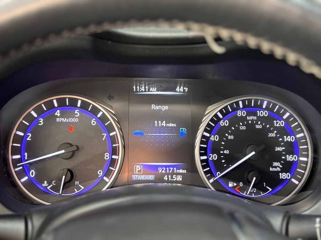 2017 INFINITI Q60 Image 13