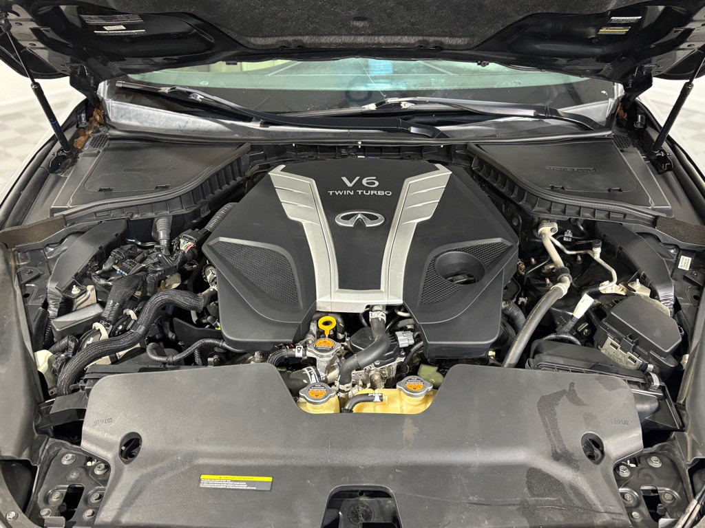2017 INFINITI Q60 Image 41