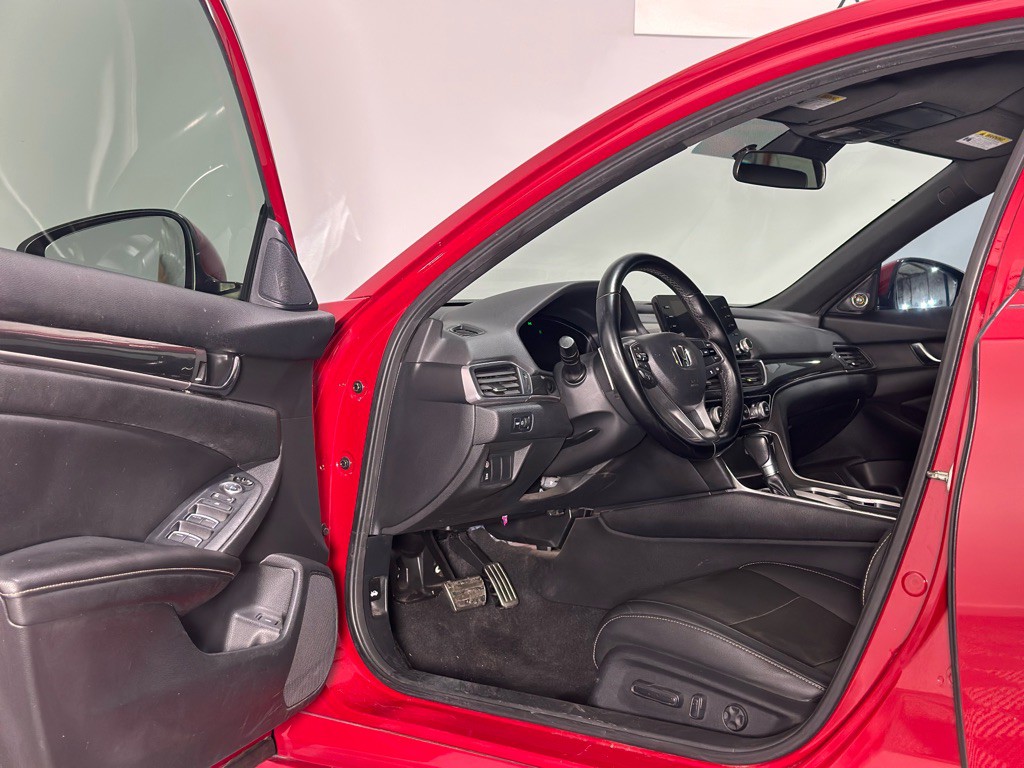 2020 Honda Accord Image 12