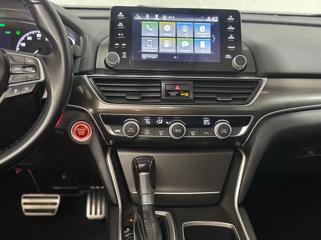 2020 Honda Accord Image 17