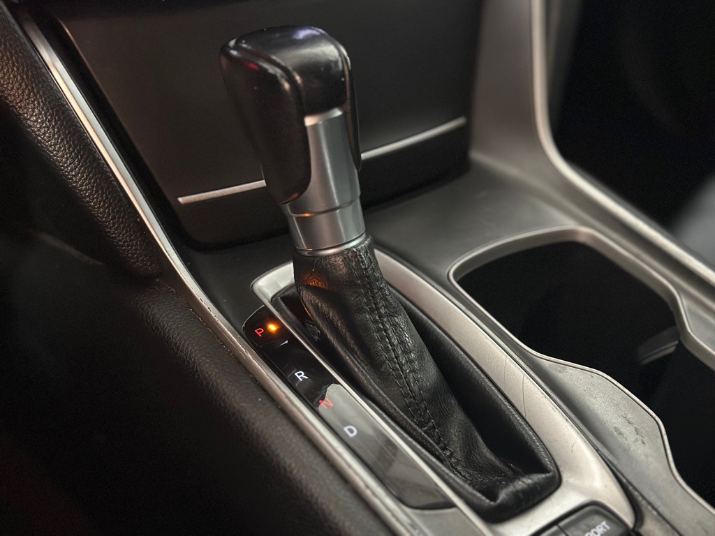 2020 Honda Accord Image 23