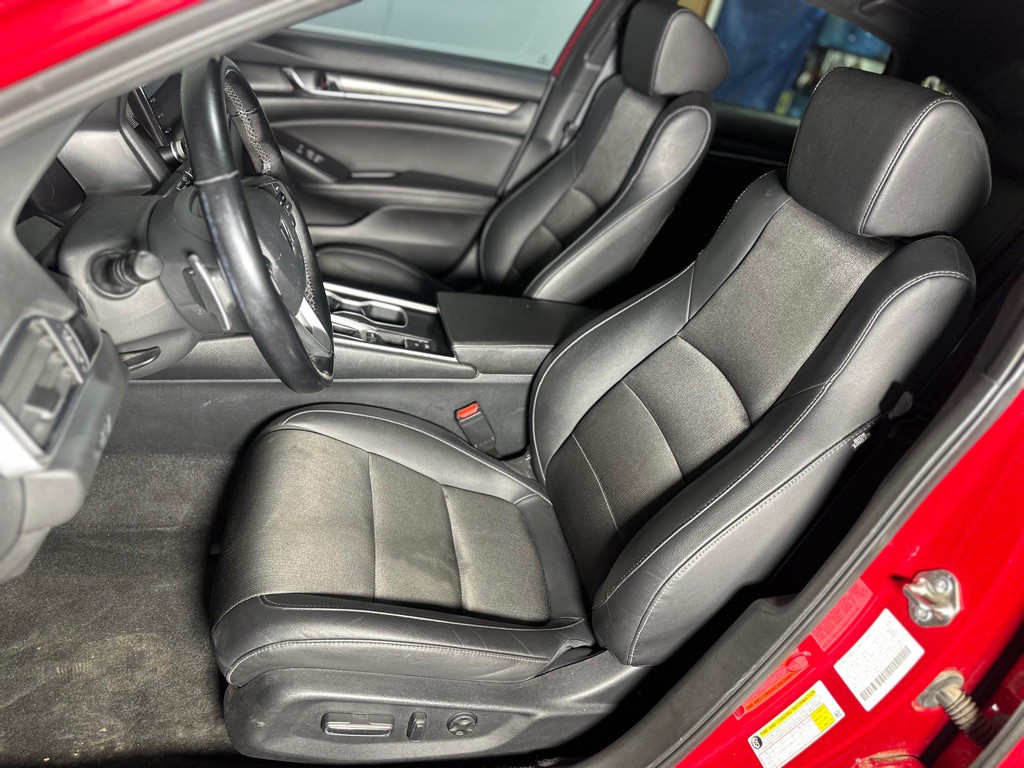 2020 Honda Accord Image 31