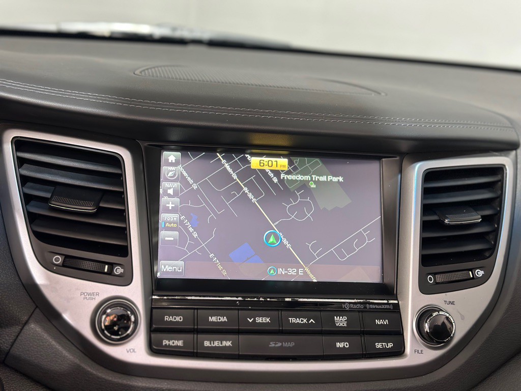 2016 Hyundai Tucson Image 18