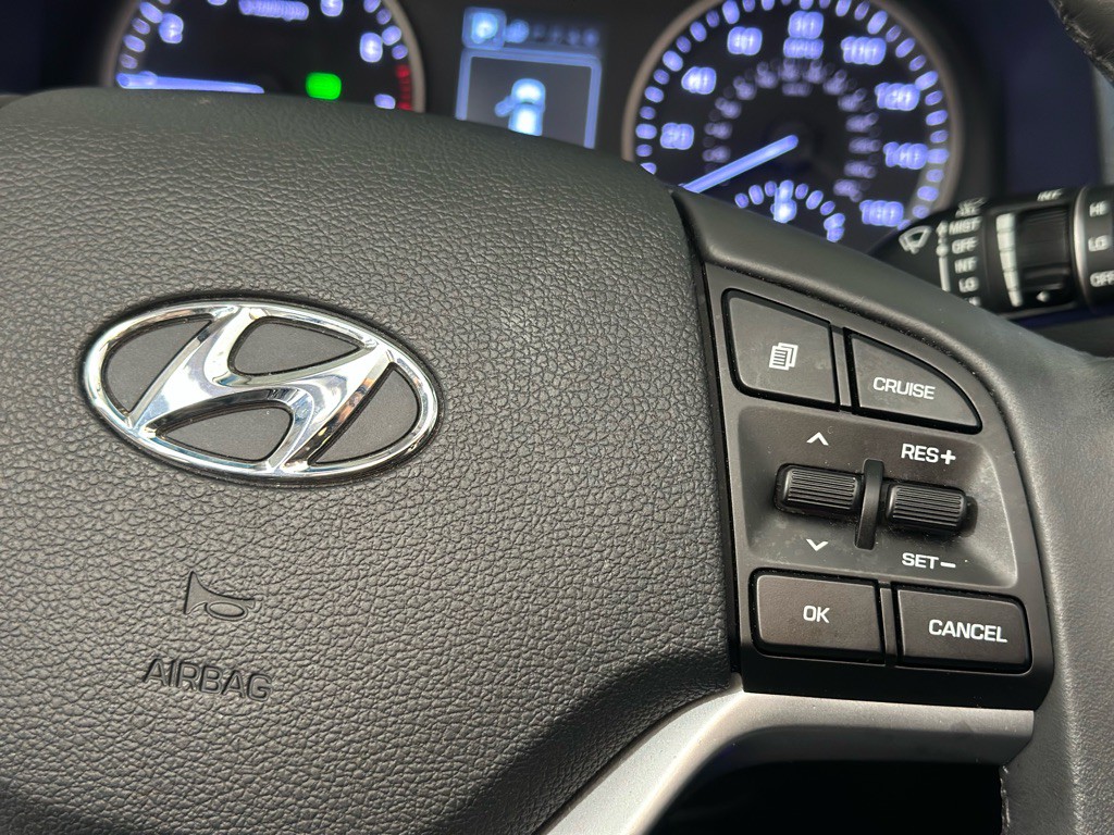 2016 Hyundai Tucson Image 32