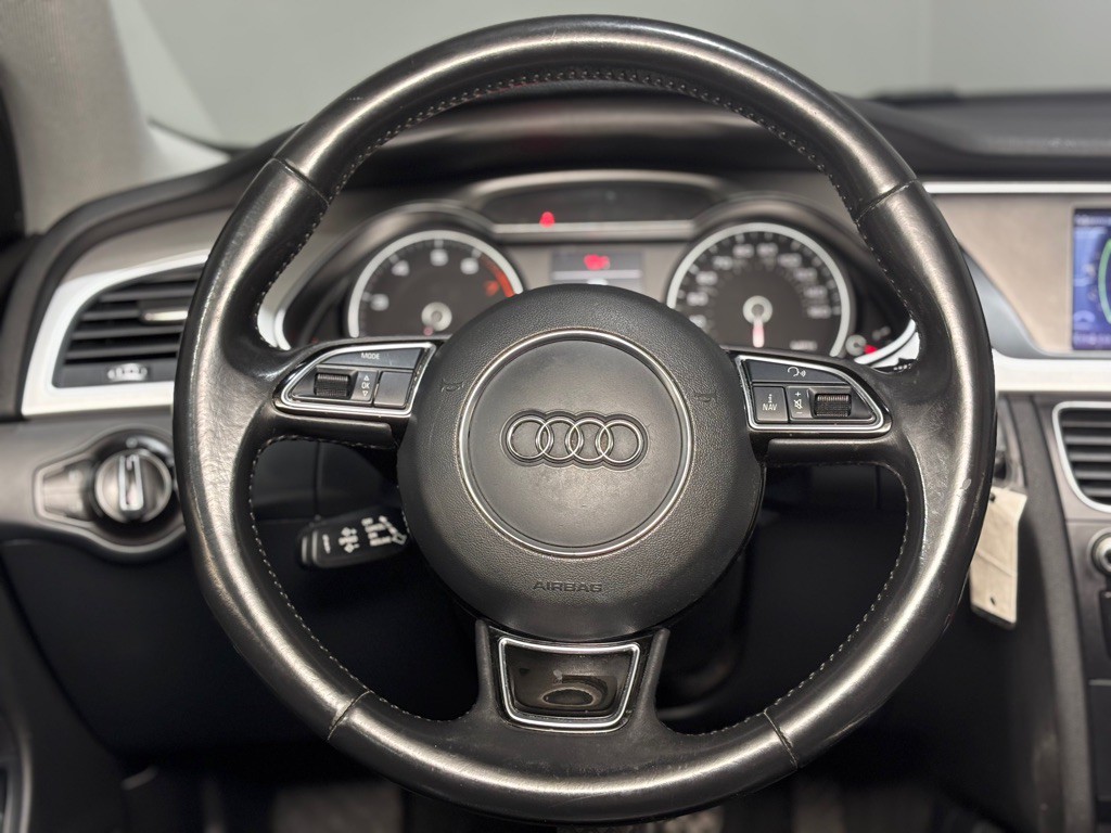 2016 Audi A4 Image 14