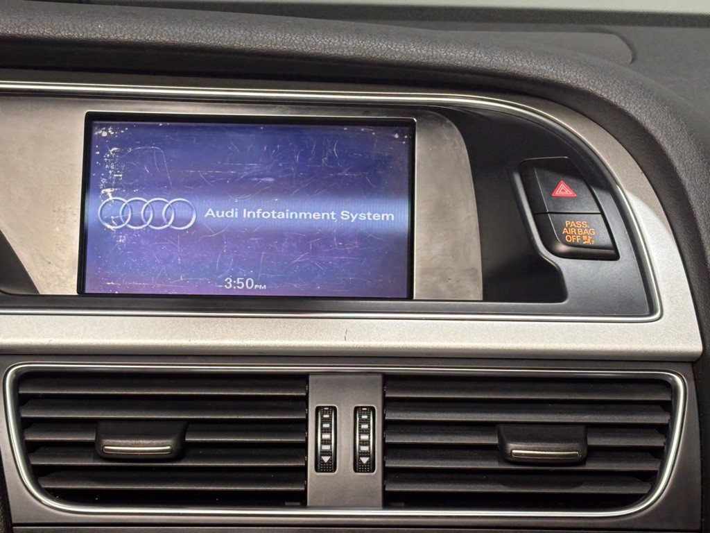 2016 Audi A4 Image 16