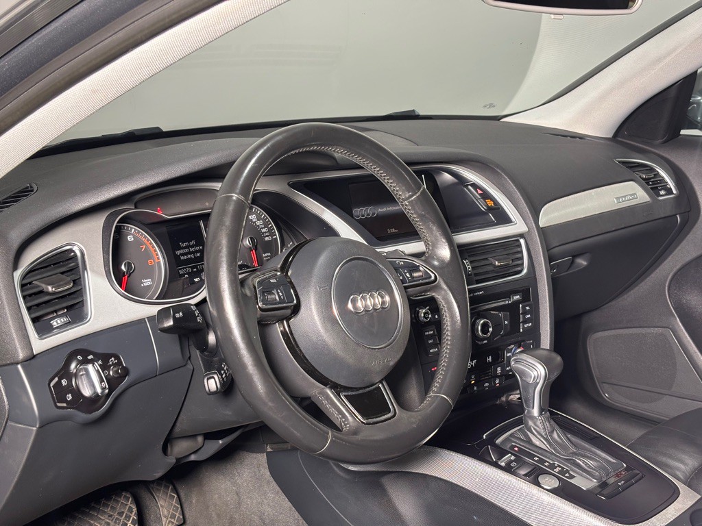 2016 Audi A4 Image 26