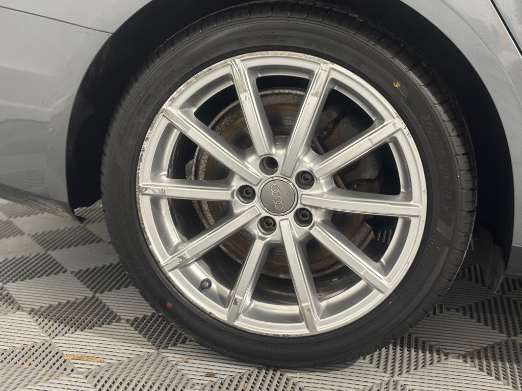 2016 Audi A4 Image 36