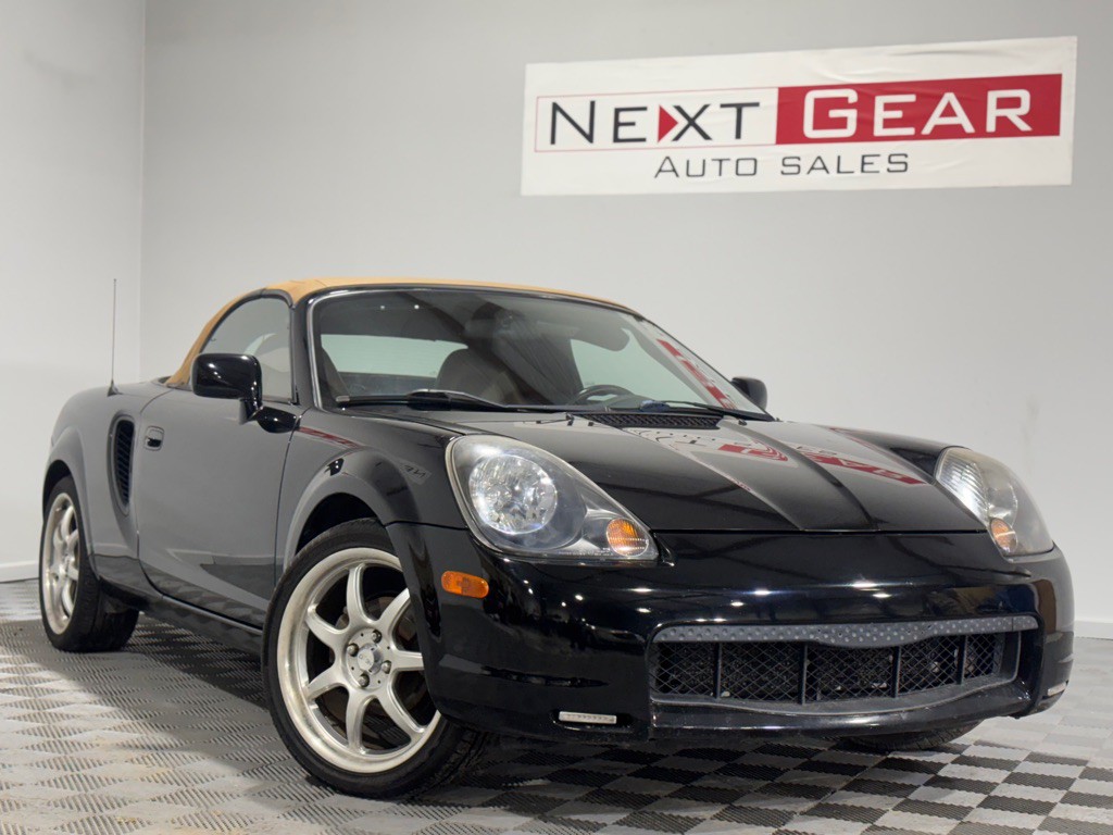 2002 Toyota MR2 Image 4