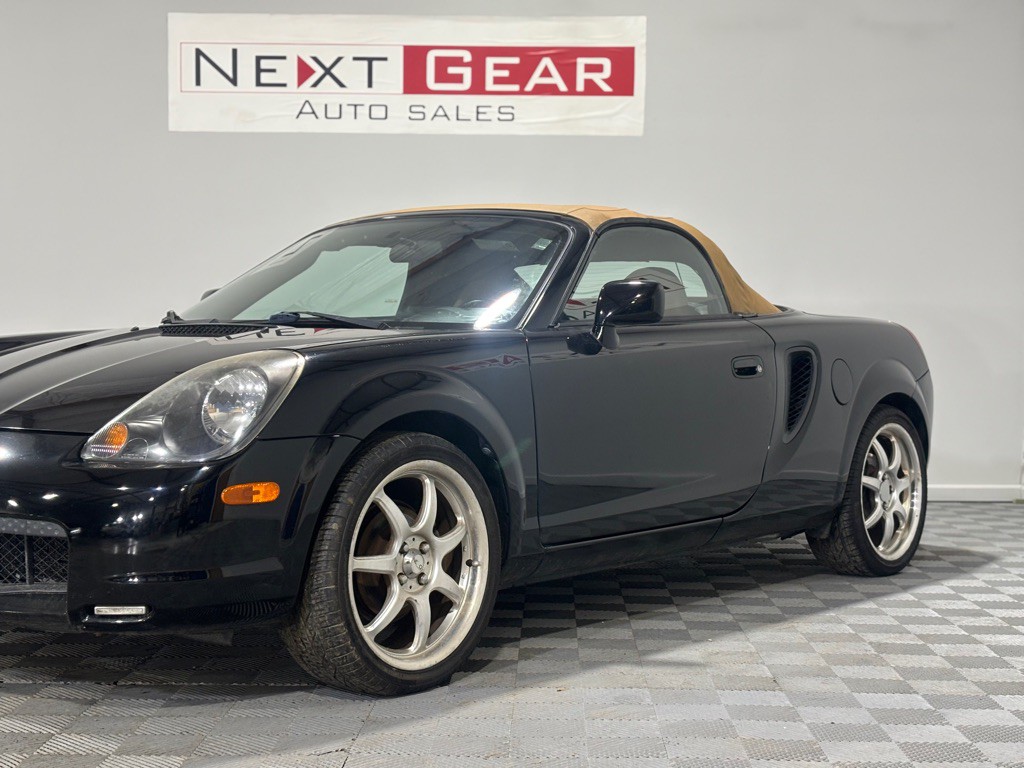 2002 Toyota MR2 Image 7