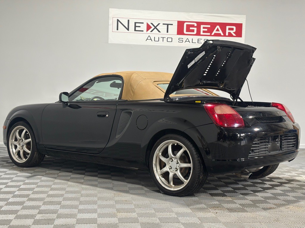 2002 Toyota MR2 Image 26