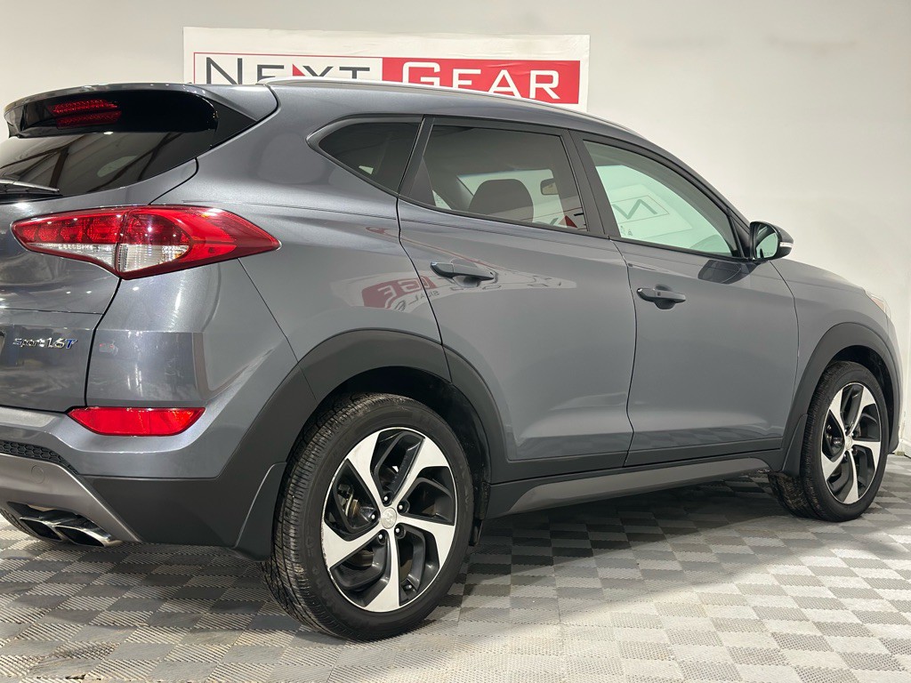 2016 Hyundai Tucson Image 8