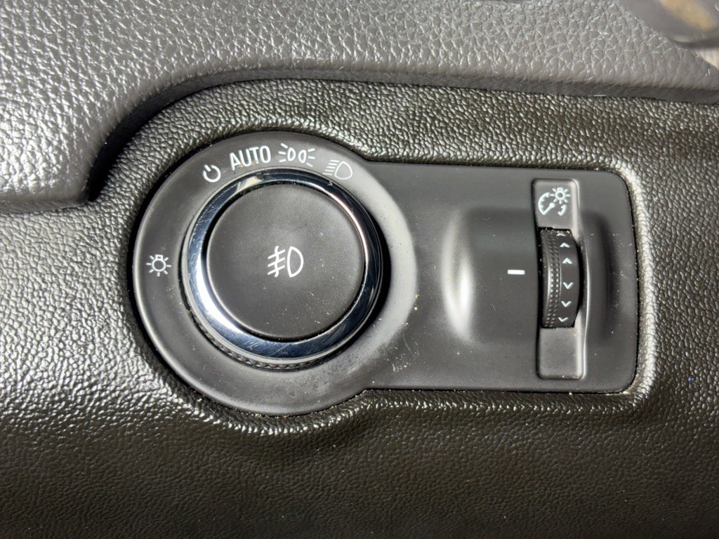 2016 Buick Regal Image 31