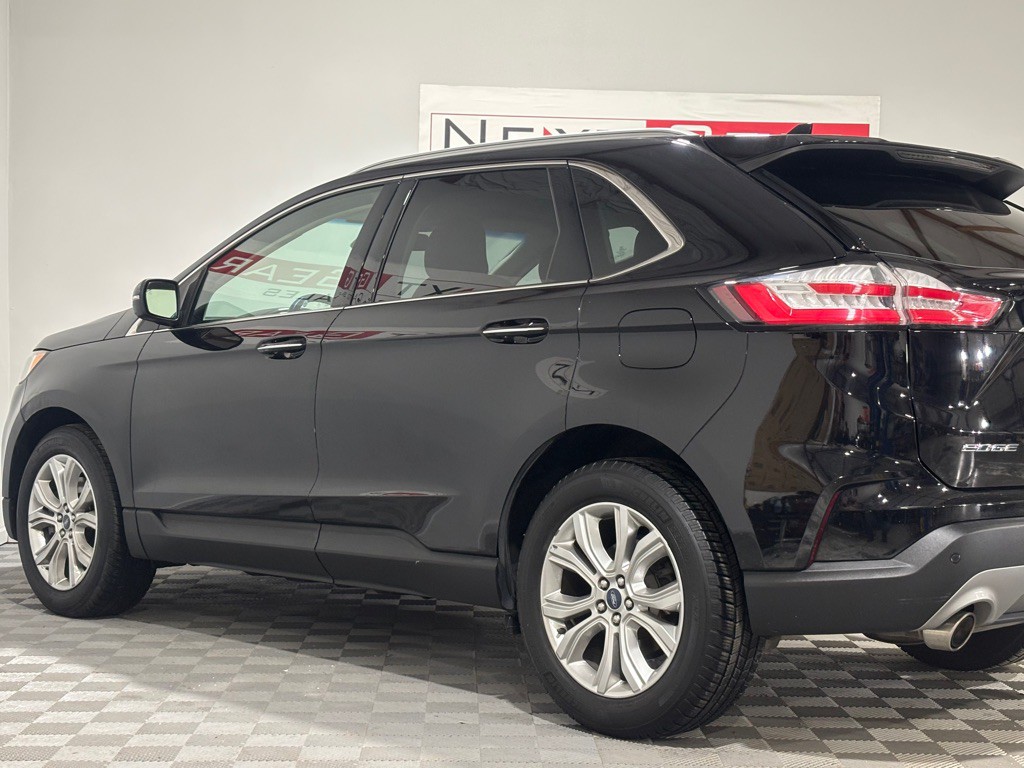 2019 Ford Edge Image 6