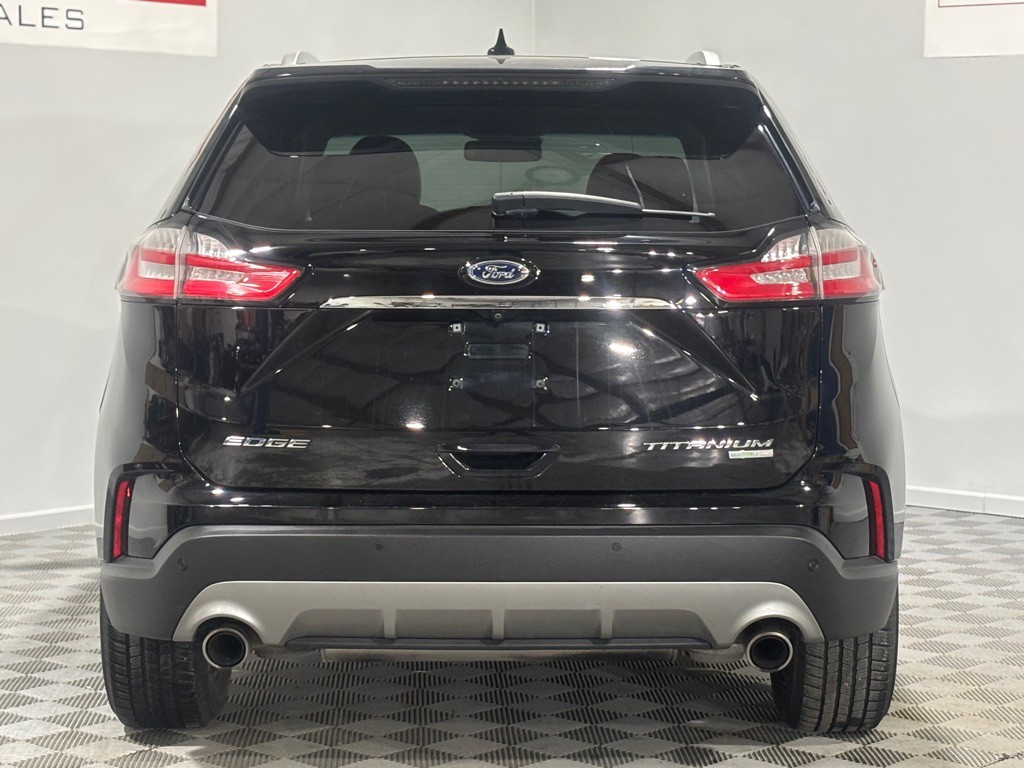 2019 Ford Edge Image 8