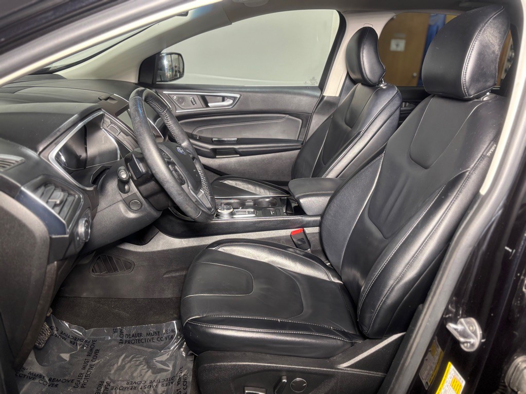 2019 Ford Edge Image 24