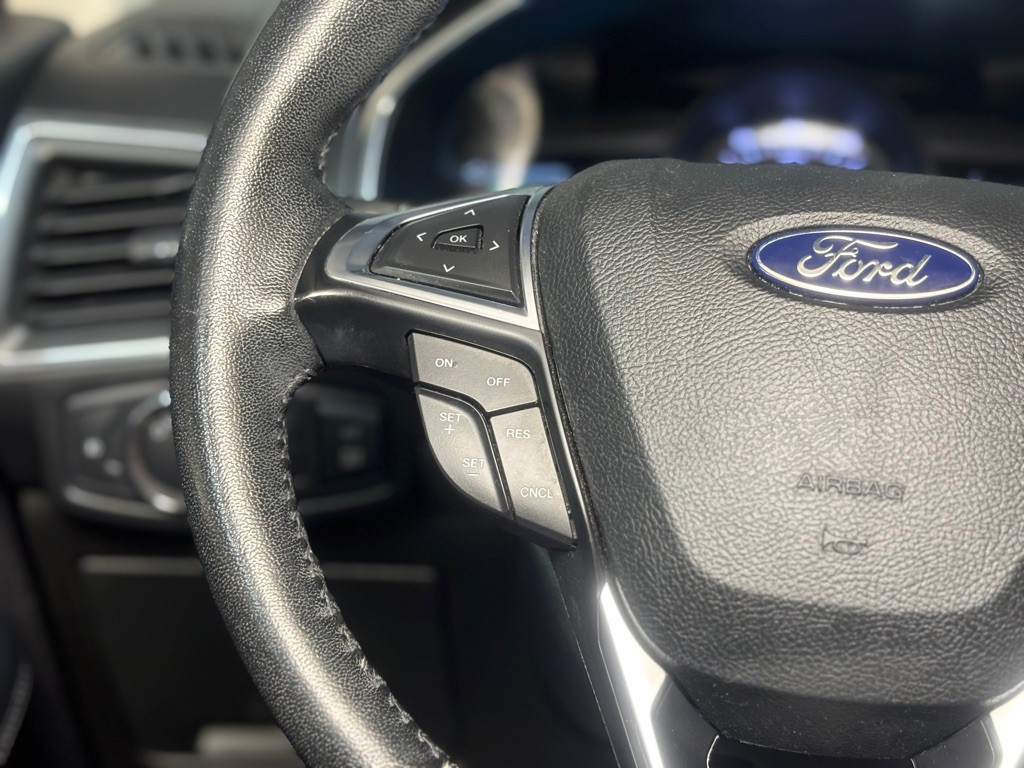 2019 Ford Edge Image 27