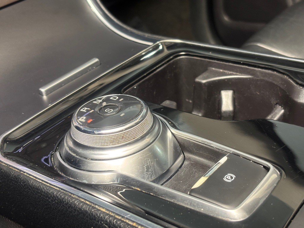 2019 Ford Edge Image 20