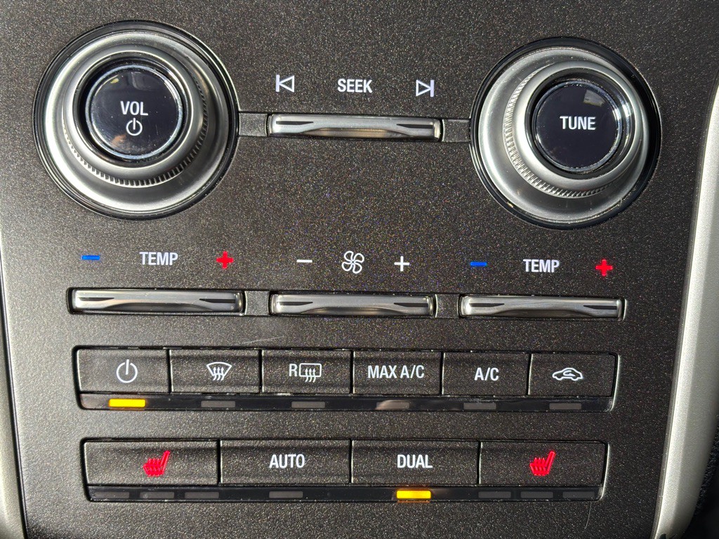 2016 Lincoln MKC Image 18