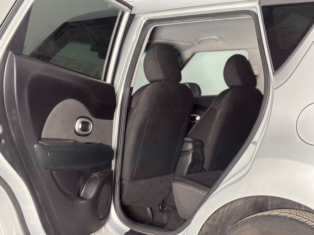 2015 Kia Soul Image 11
